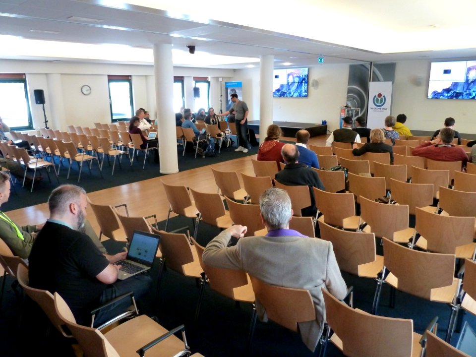 GLAM-WIKI 2015-Sunday-Session 2-Auditorium (1)