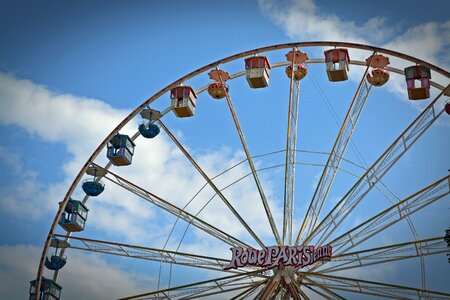 Folk festival ride carnies
