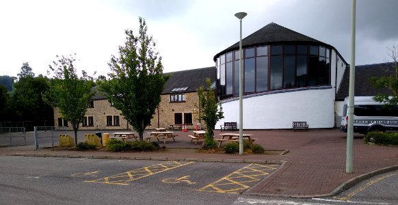 Glen Urquhart High School