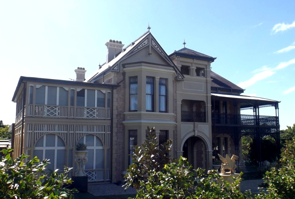Glengariff, Hendra