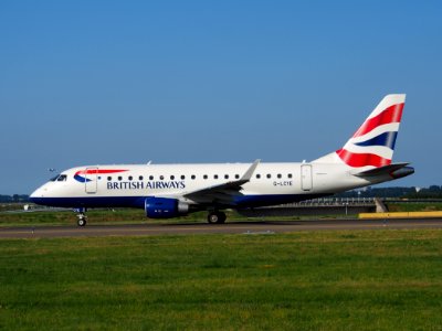 G-LCYE BA CityFlyer Embraer ERJ-170STD (ERJ-170-100) - cn 17000296 taxiing 18july2013 pic-002
