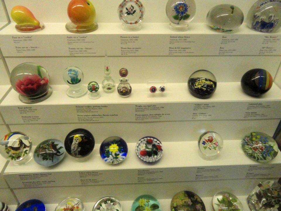 Glass paperweights - Royal Ontario Museum - DSC09539