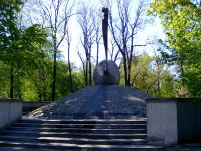 Gliwice Chopin park wars monument