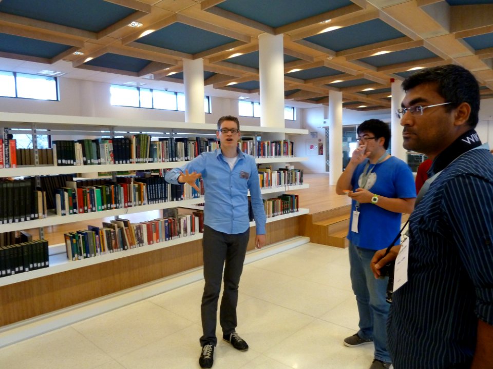 GLAM-WIKI 2015-Sunday-Tour in National Archive (5)