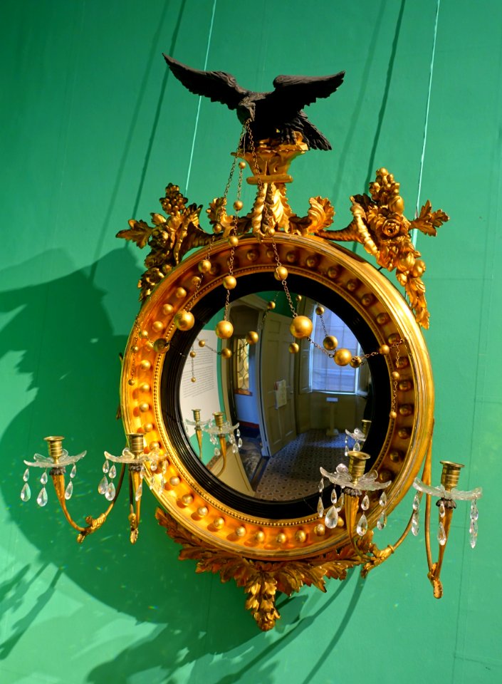 Girandole Looking Glass, attributed to John Doggett, American, c. 1800, gilt, pine, brass, glass - Portland Museum of Art - Portland, Maine - DSC04152