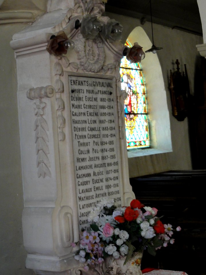 Givrauval (Meuse) église Saint Quentin plaque monument aux morts