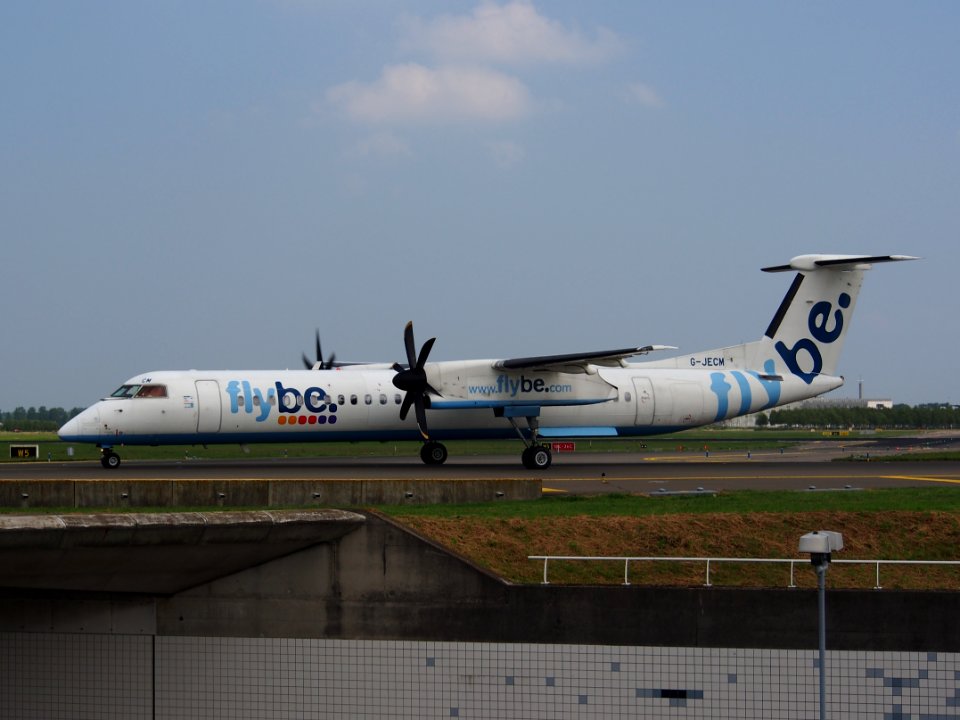 G-JECM Flybe De Havilland Canada DHC-8-402Q Dash 8 pic2