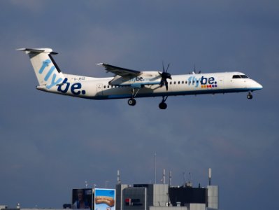 G-JECZ landing at Schiphol (AMS - EHAM), The Netherlands, pic2