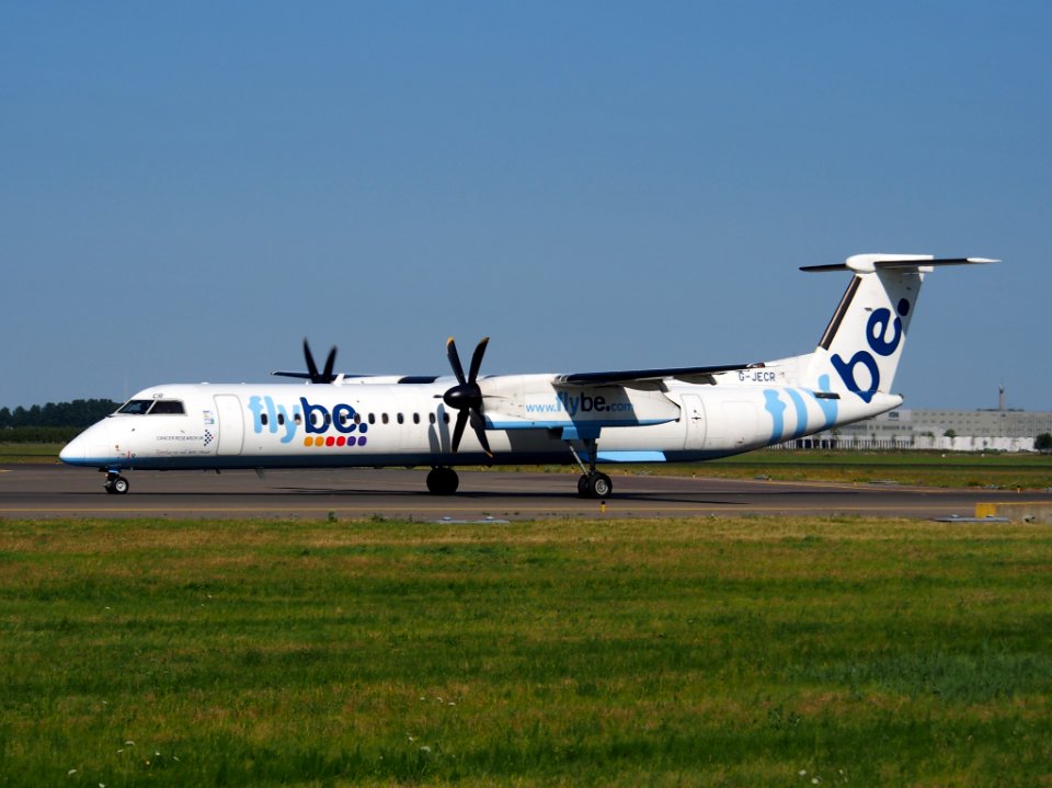 G-JECR Flybe De Havilland Canada DHC-8-402Q Dash 8 - cn 4139, taxiing 21july2013 pic-001