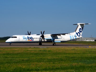 G-JECR Flybe De Havilland Canada DHC-8-402Q Dash 8 - cn 4139, taxiing 21july2013 pic-001