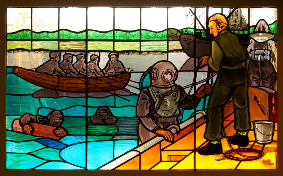 Glas in loodramen geschonken aan het Korps Pontonniers, Geniemuseum Vught, foto 5