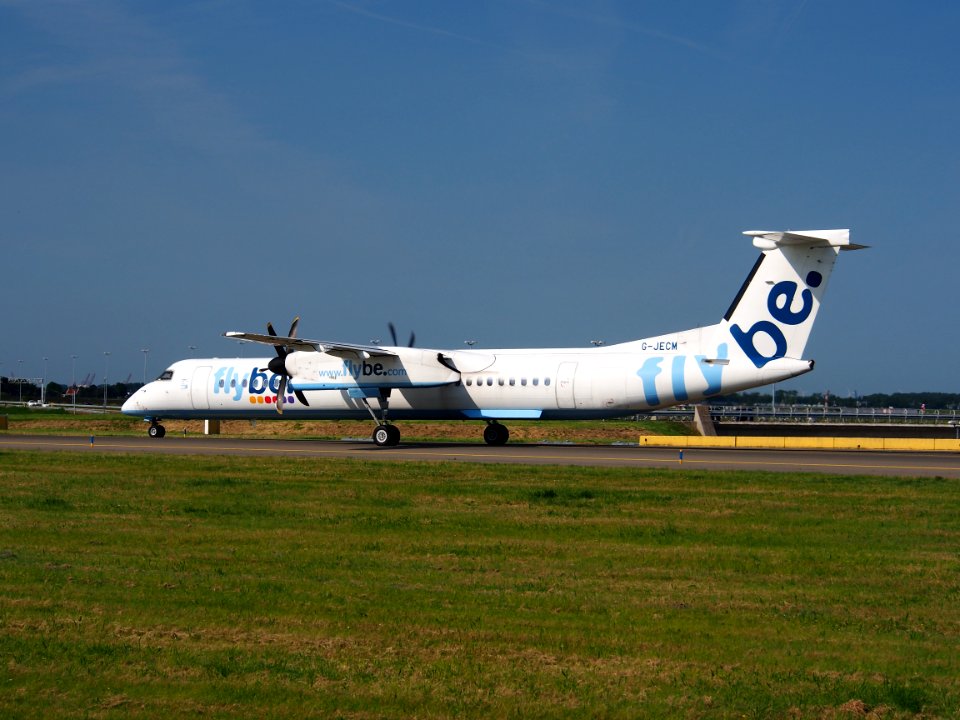 G-JECM Flybe De Havilland Canada DHC-8-402Q Dash 8 - cn 4118 4