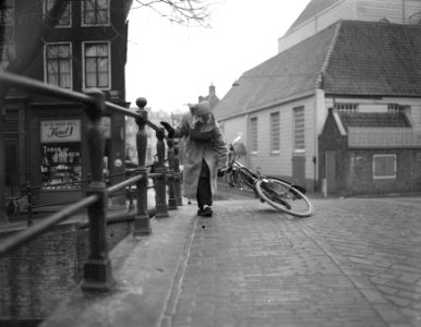 Gladde wegen in Amsterdam bruggen Reguliergracht, Bestanddeelnr 906-9239