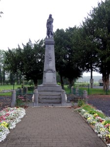 Glageon (Nord, Fr) monument aux morts