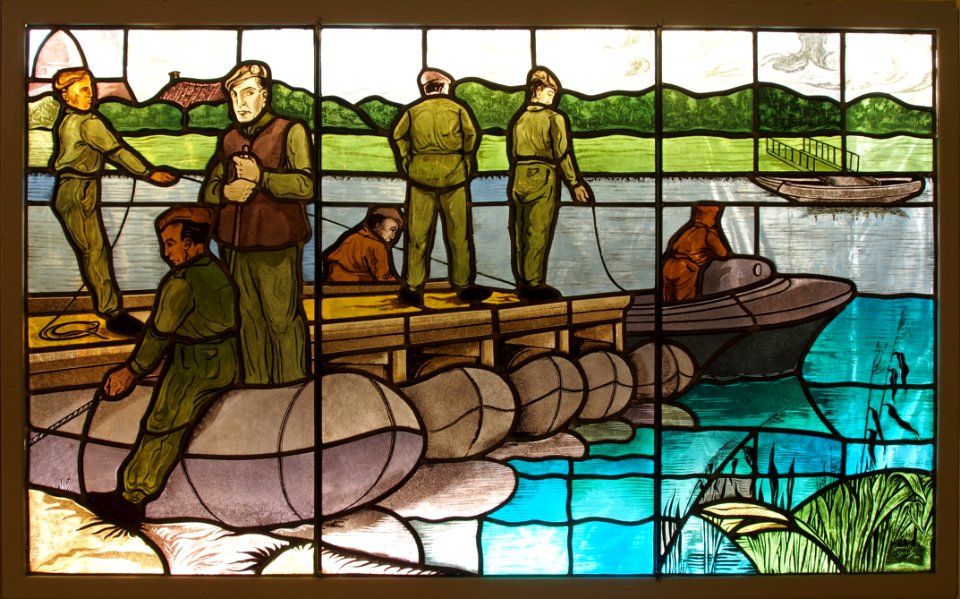 Glas in loodramen geschonken aan het Korps Pontonniers, Geniemuseum Vught, foto 6
