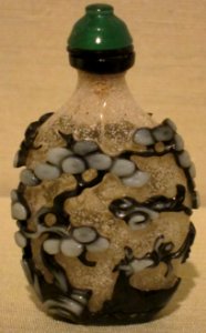 Glass Chinese snuff bottle, Qing dynasty, 19th century, Honolulu Academy of Arts