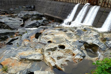 Glacial potholes - Shelburne Falls, Massachusetts - DSC00186