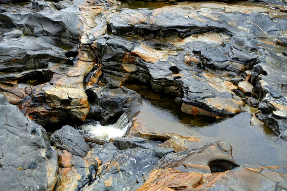 Glacial potholes - Shelburne Falls, Massachusetts - DSC00203
