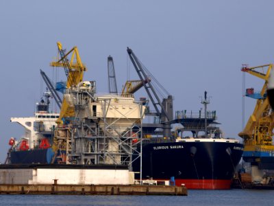 Glorious Dakura at Port of Amsterdam 01Mar2009