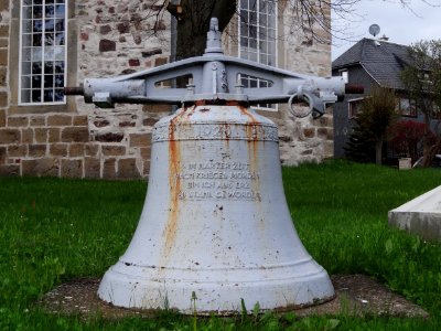 Glocke in Herschdorf (von Süden)