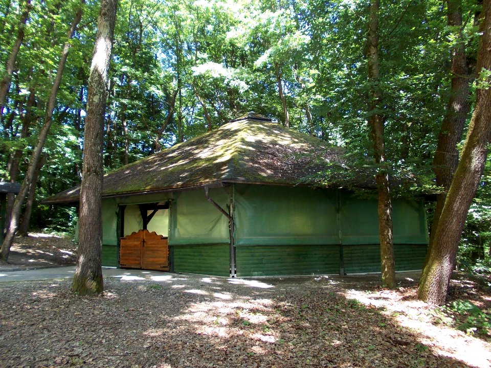 Globoko Hunting Lodge 04