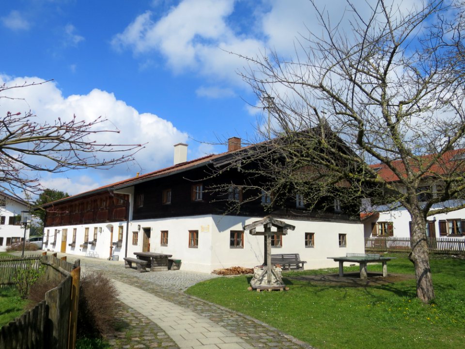 Glonner Straße 15-15a Antholing