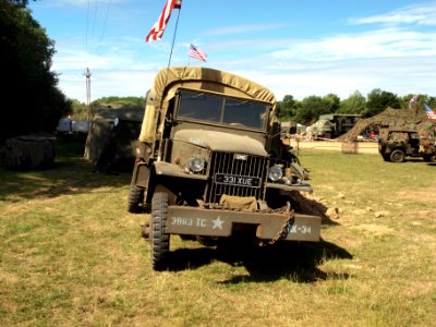 GMC CCKW-353 Truck, 2.5-ton, 6x6, Cargo, USA 4260546-S pic3 photo