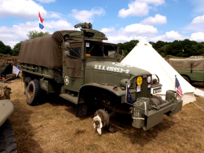 GMC CCKW-353 Truck, 2.5-ton, 6x6, Cargo w-Winch, USA 416953-S pic