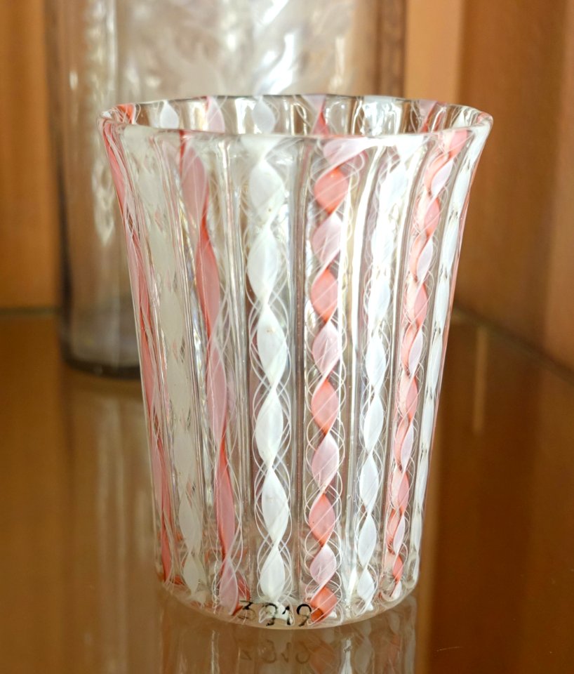 Glassware, unidentified, Period 1, 1727-1770 AD - Museo Nacional de Artes Decorativas - Madrid, Spain - DSC08259