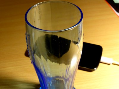 Glass-smartphone-table-2 photo