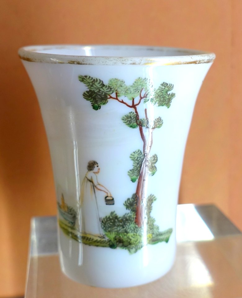 Glassware, unidentified, Period 3, 1815-1833 AD - Museo Nacional de Artes Decorativas - Madrid, Spain - DSC08275