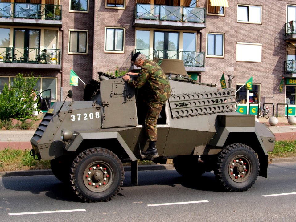 GMC Otter Light Reconnaissance Car (LRC), Bridgehead 2011 pic6