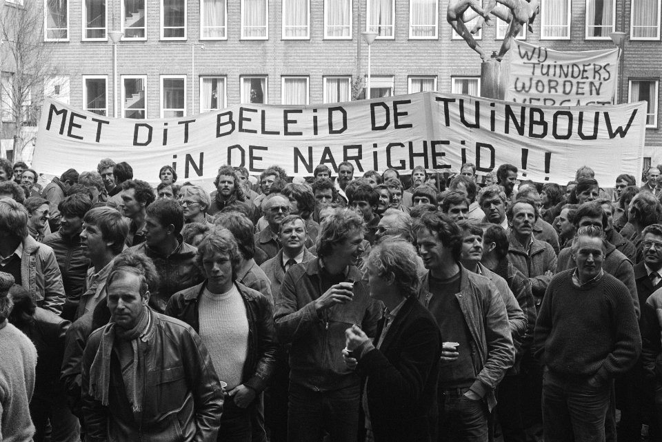 Glastuinders protesteren bij minister Braks (Landbouw) tegen verhoging gasprijze, Bestanddeelnr 932-8956