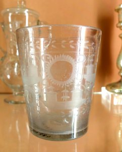 Glassware, unidentified, Period 1, 1727-1770 AD - Museo Nacional de Artes Decorativas - Madrid, Spain - DSC08257