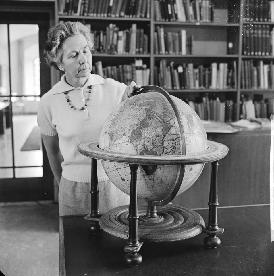 Globe uit 1715 voor Maritiem museum Prins Hendrik, Bestanddeelnr 914-0378
