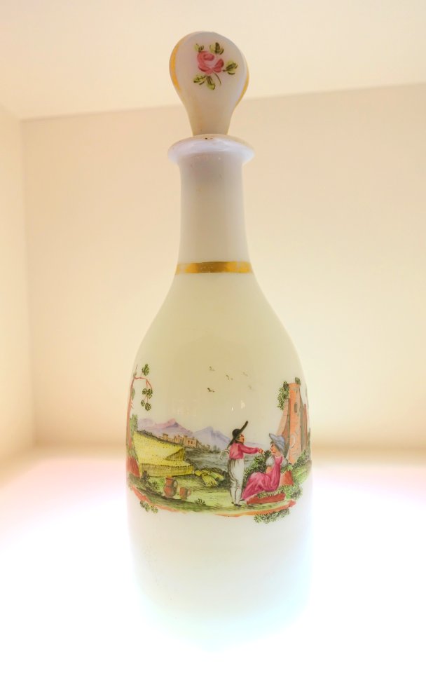Glassware, unidentified, Period 3, 1815-1833 AD - Museo Nacional de Artes Decorativas - Madrid, Spain - DSC08282