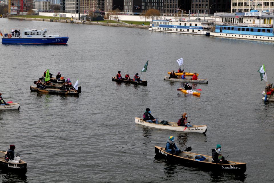 Global Climate Strike Berlin boat demonstration 2021-03-19 08
