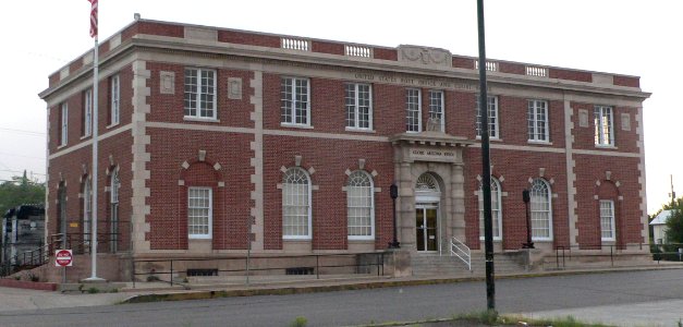 Globe, Arizona post office from W 1
