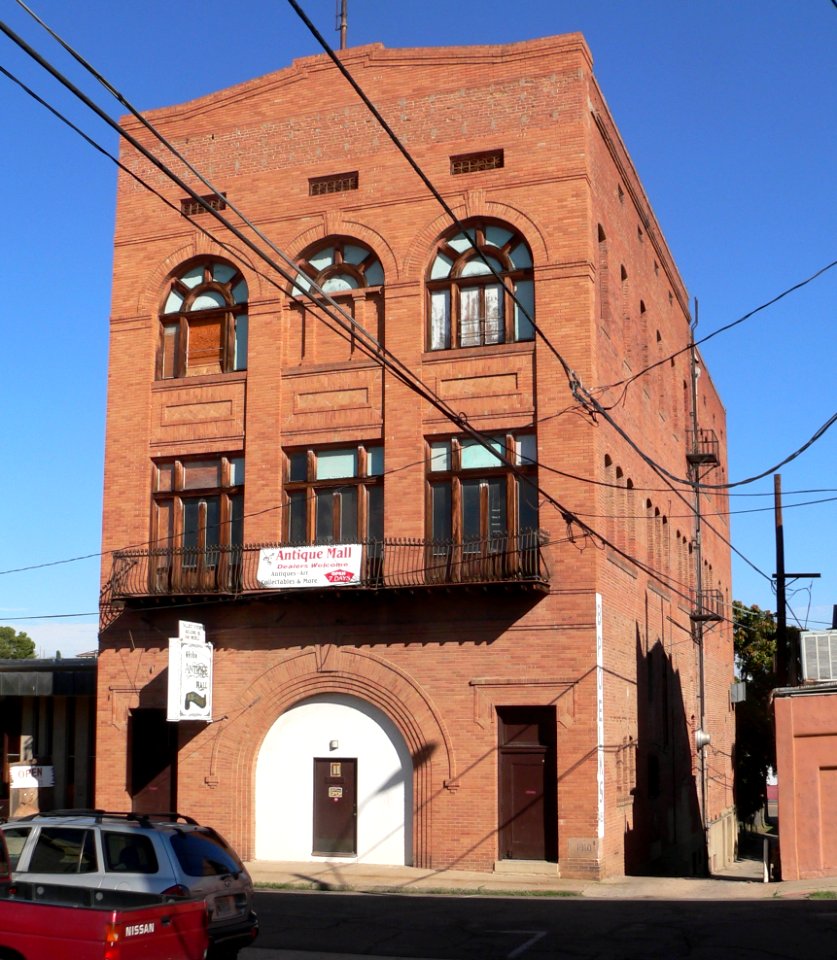 Globe, Arizona Elks building from SE 2