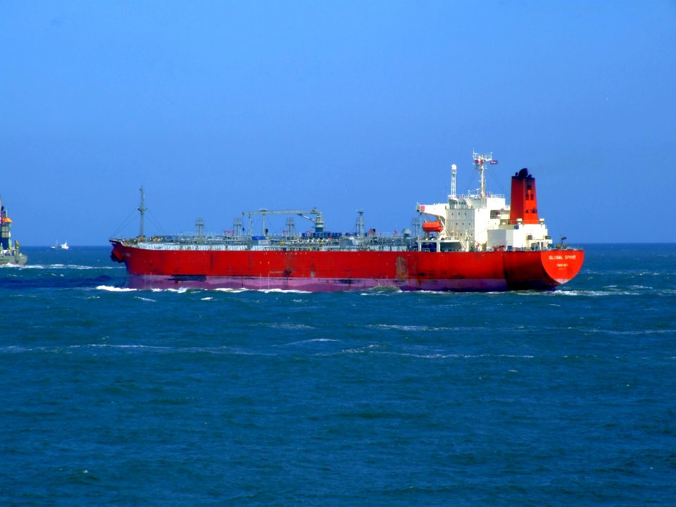 Global Spirit p5 leaving Port of Rotterdam, Holland 20-Jun-2007