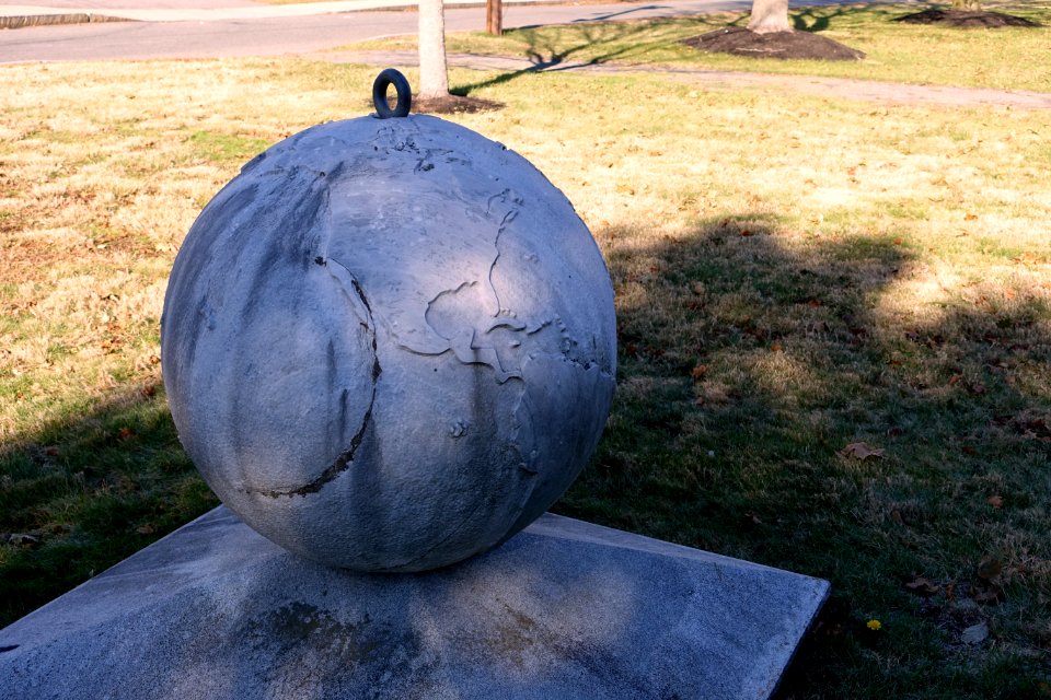 Globe - Faxon Veterans Memorial Park - Stoughton, Massachusetts - DSC01792