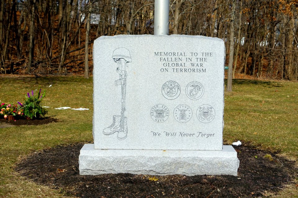 Global War on Terrorism Memorial - Mt. Pleasant Cemetery - Arlington, MA - DSC08620
