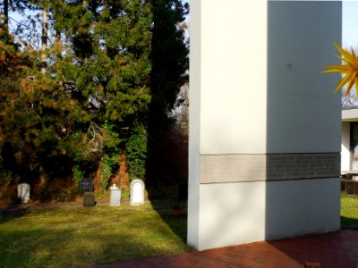 Gnade-Christi-Kirche (Berlin-Borsigwalde) Friedhof