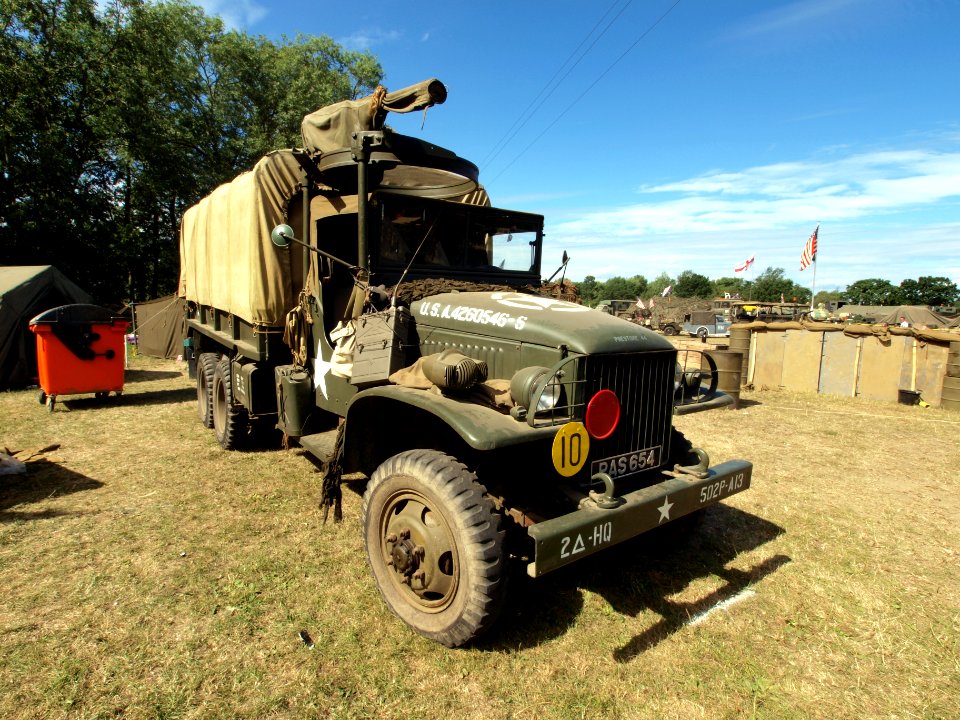 GMC CCKW-353 Truck, 2.5-ton, 6x6, Cargo, USA 4260546-S pic1