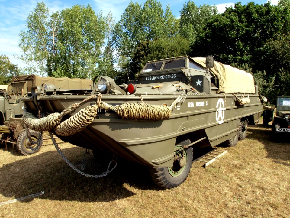 GMC DUKW 353 6x6, USA 7019306 S, 453-AM-TRK-CO-26 pic1