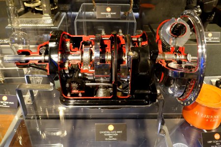 GM Hydra-Matic Transmission, 1947, General Motors - Museum of Science and Industry (Chicago) - DSC06796
