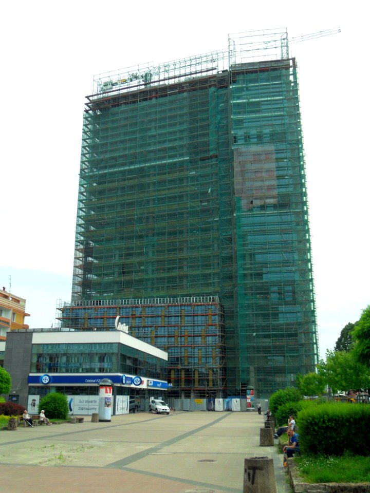 Gdańsk Wrzeszcz Centrum biurowe Neptun (czerwiec 2013)