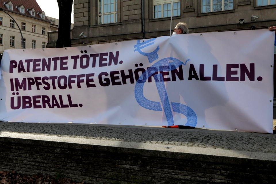 GebtDiePatenteFrei protest Berlin 2021-03-10 45