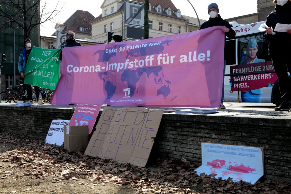GebtDiePatenteFrei protest Berlin 2021-03-10 49
