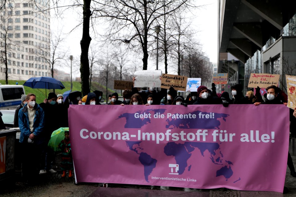 GebtDiePatenteFrei protest Berlin 2021-01-23 43